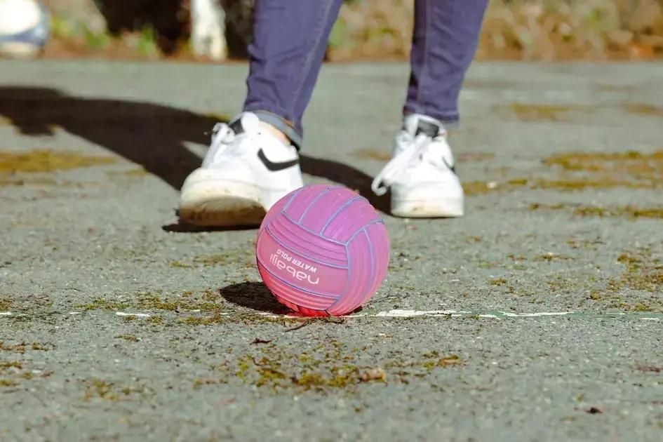 Autoestima e pés rachados: cuidando com carinho